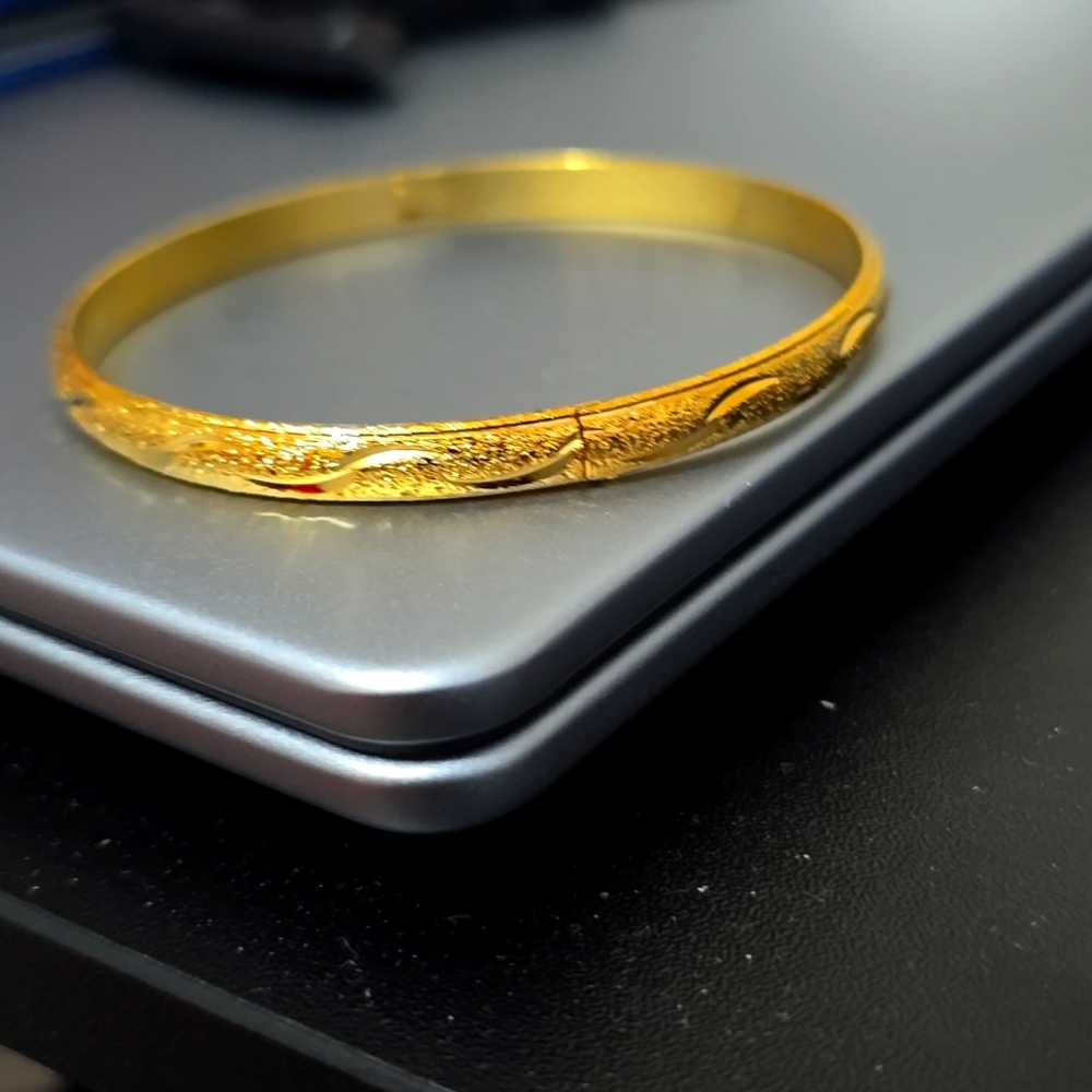 Stainless steel gold plated bangle